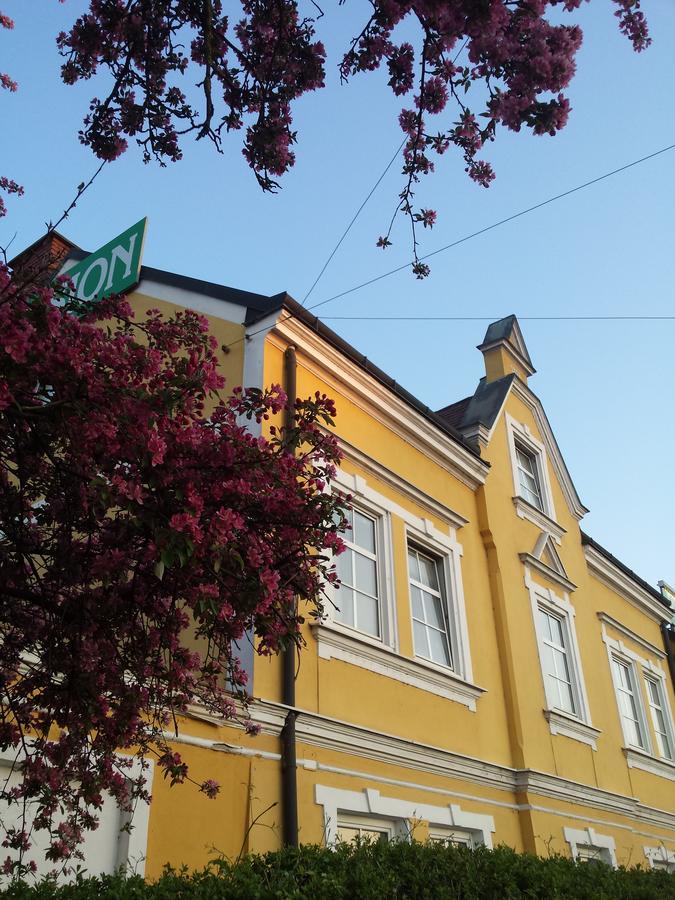 Pension Elisabeth Sankt Poelten Exterior foto